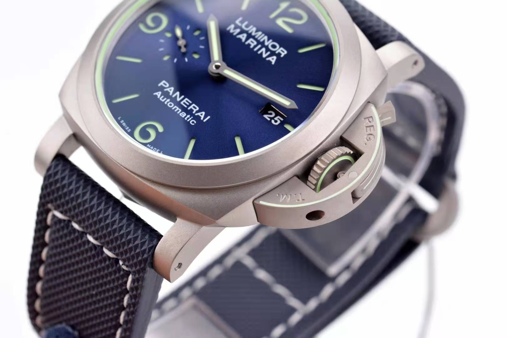 PAM1117 Luminor Marina 44mm